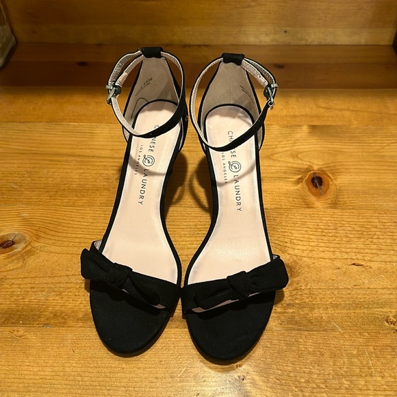 COPY - Chinese Laundry Black Shoes Heels with Bow and Ankle Strap - Picture 2 of 7